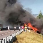 Unidad con combustible se incendia en el libramiento Perote-Banderilla